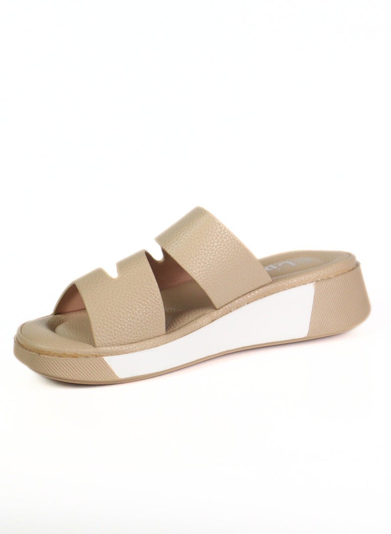 إس دي. فيلانو صنادل نسائية مسطحة مريحة | نعل مبطن ناعم لراحة القدم | صنادل خفيفة للاستخدام اليومي | تصميم سهل الارتداء | نعل داعم للمشي اليومي - Image 4